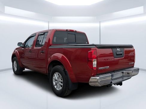 Used 2018 Nissan Frontier SV image 5