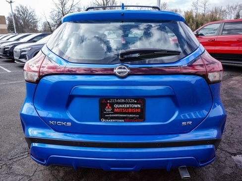 Used 2023 Nissan Kicks SR w/ SR Premium Package image 5