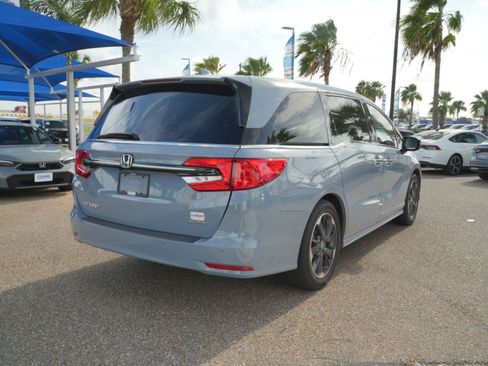 Used 2024 Honda Odyssey Elite image 5