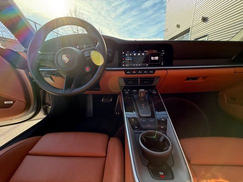 Certified 2025 Porsche 911 Carrera image 16