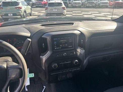 Used 2019 Chevrolet Silverado 1500 Custom w/ Custom Value Package RWD image 12
