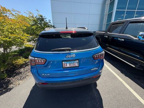 Used 2020 Jeep Compass Latitude AWD/4WD image 3