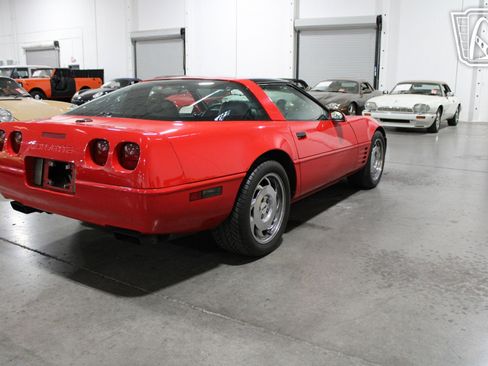 Used 1994 Chevrolet Corvette Coupe image 39