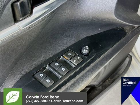 Used 2020 Toyota Camry SE image 20