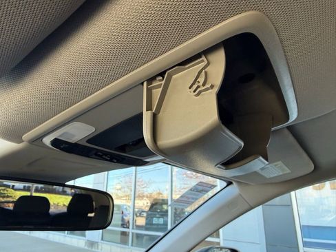 Used 2025 Honda CR-V EX image 28