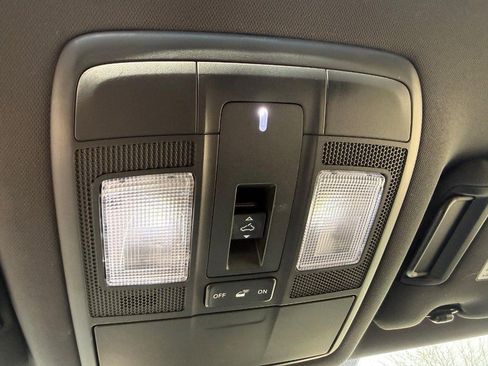 Used 2019 MAZDA CX-9 Grand Touring image 32