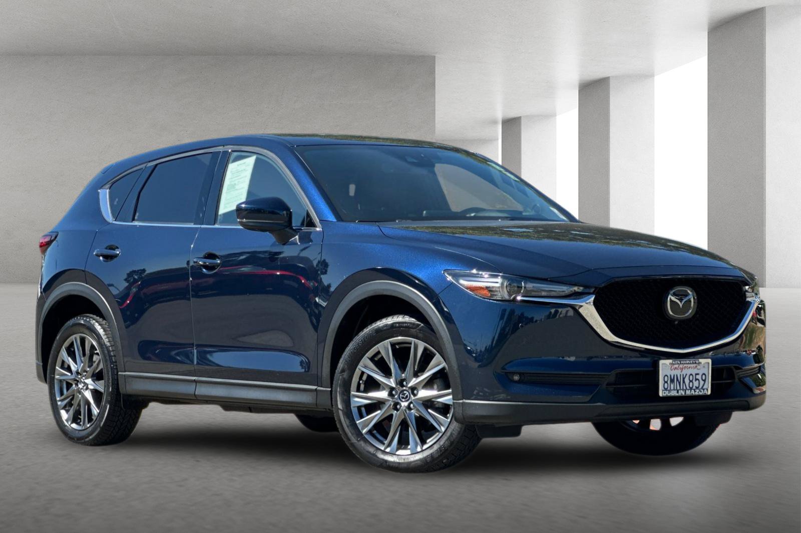 Used 2019 MAZDA CX-5 Signature AWD/4WD image 2