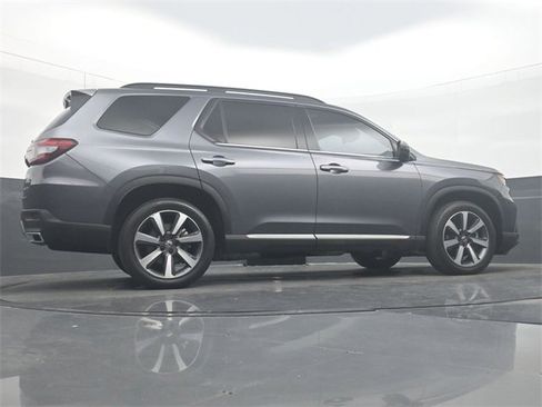 Used 2023 Honda Pilot Elite image 34