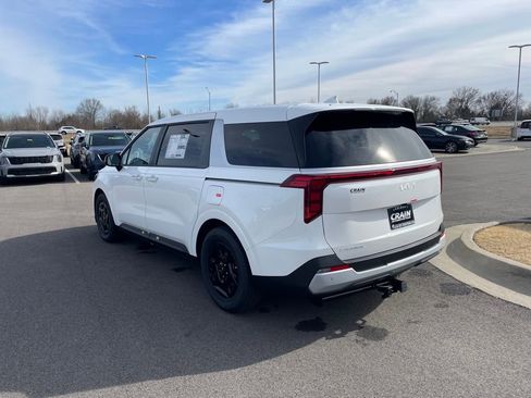 New 2026 Kia Carnival image 3