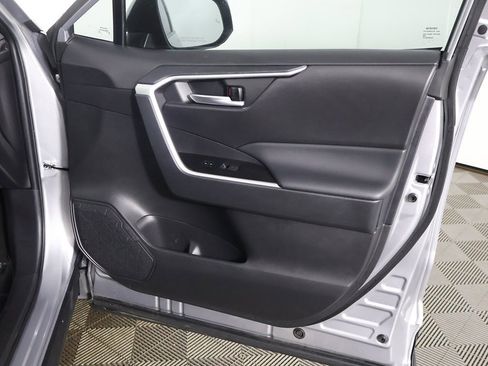 Used 2024 Toyota RAV4 XLE w/ Convenience Package image 24