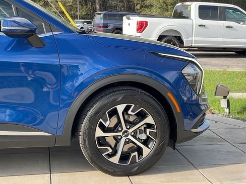 Used 2023 Kia Sportage EX image 14