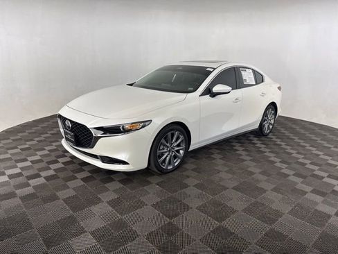 Used 2025 MAZDA MAZDA3 s FWD image 3