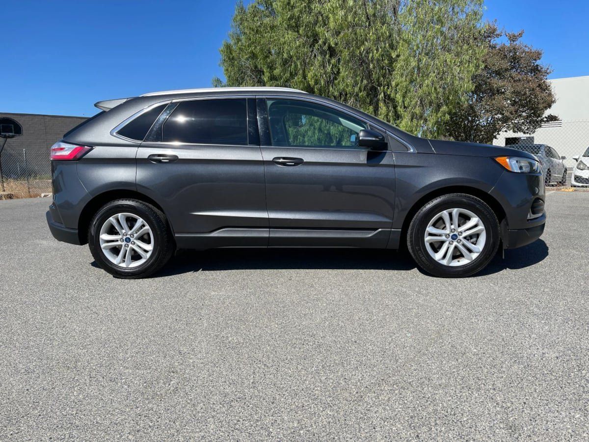 Used 2020 Ford Edge SEL AWD/4WD image 4