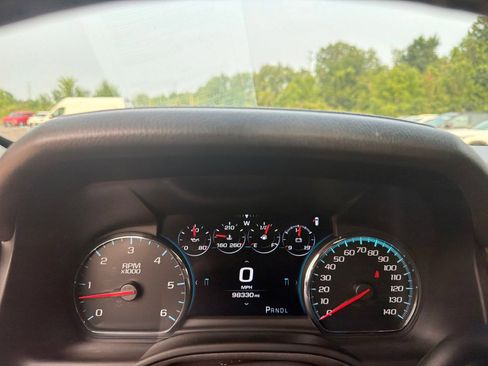 Used 2019 GMC Yukon Denali w/ Open Road Package AWD/4WD image 13