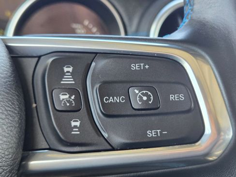 Used 2022 Jeep Wrangler Unlimited Rubicon 4xe w/ Cold Weather Group AWD/4WD image 26