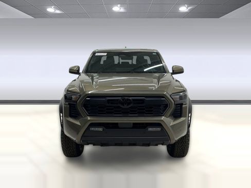 New 2026 Toyota Tacoma SR5 AWD/4WD image 5