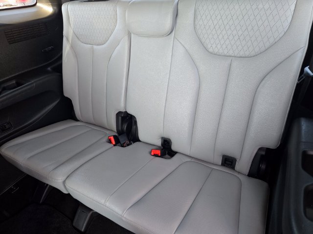 Used 2021 Hyundai Palisade SEL w/ Premium Package AWD/4WD image 13