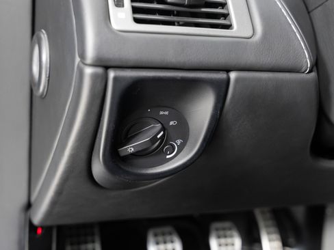 Used 2011 Aston Martin DBS Coupe RWD image 23