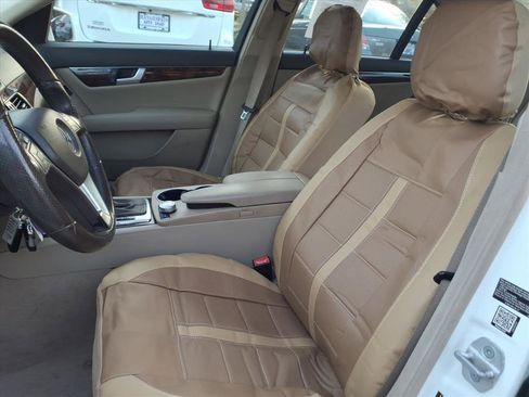 Used 2014 Mercedes-Benz C 300 4MATIC Sedan image 16