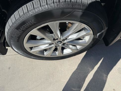 Used 2018 Toyota RAV4 Limited w/ All Weather Liner Package image 10