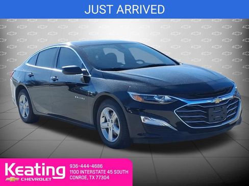 Used 2022 Chevrolet Malibu LS image 1