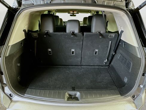 Used 2025 Nissan Pathfinder SL image 30