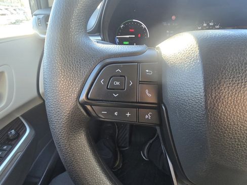 Certified 2024 Toyota Sienna LE image 20