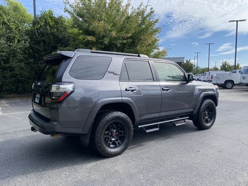 Used 2020 Toyota 4Runner TRD Off-Road Premium w/ Moonroof Package AWD/4WD image 9