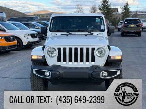 Used 2023 Jeep Wrangler Unlimited Sahara w/ Cold Weather Group AWD/4WD image 8