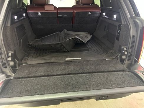 Used 2023 Land Rover Range Rover Autobiography AWD/4WD image 36