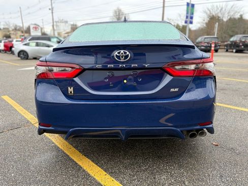 Used 2024 Toyota Camry SE image 6