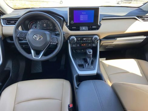 Used 2025 Toyota RAV4 XLE Premium w/ Weather Package AWD/4WD image 11