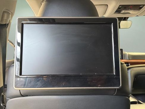 Used 2016 Lexus LX 570 4WD image 20