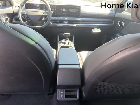 New 2026 Kia K4 EX FWD image 22