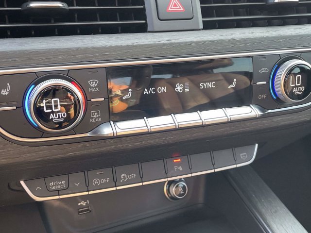 Used 2019 Audi A4 2.0T Premium FWD image 29
