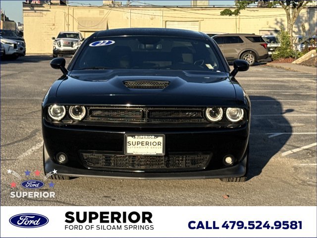 Used 2022 Dodge Challenger R/T w/ Blacktop Package RWD image 8