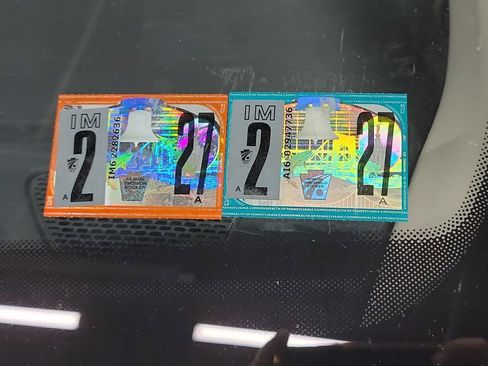 Used 2024 Chrysler Pacifica Touring-L image 23