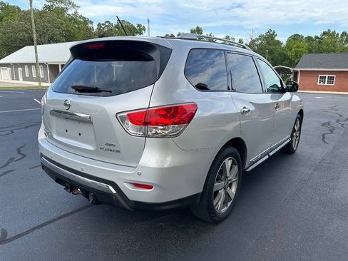Used 2013 Nissan Pathfinder Platinum AWD/4WD image 5