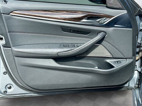 Used 2023 BMW 540i w/ M Sport Package image 22