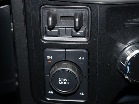 Used 2023 Ford F150 Lariat AWD/4WD image 40