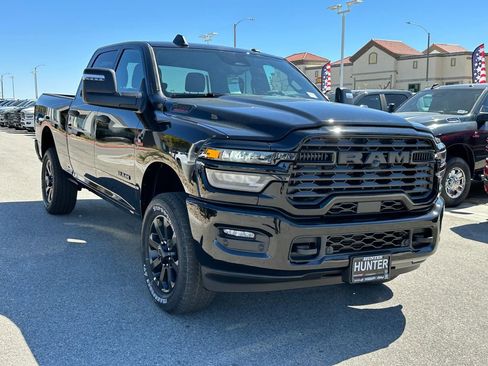 New 2026 RAM 2500 Big Horn AWD/4WD image 9