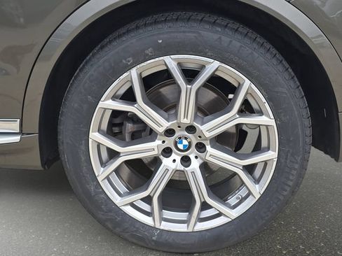 Used 2025 BMW X7 xDrive40i AWD/4WD image 38