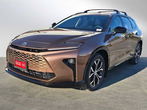 New 2025 Toyota Crown Signia image 7