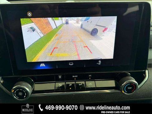 Used 2024 Chevrolet Colorado W/T image 22