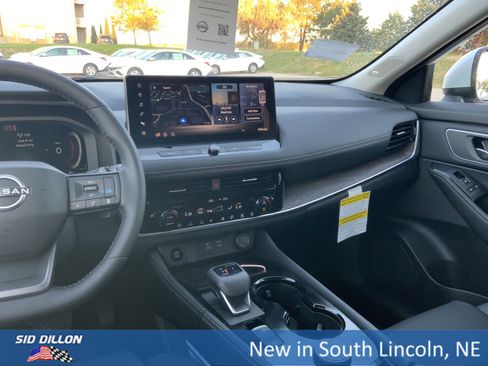 New 2026 Nissan Rogue Platinum w/ Platinum Premium Package image 7