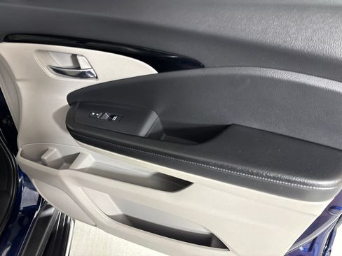 Used 2019 Honda Pilot Touring image 16