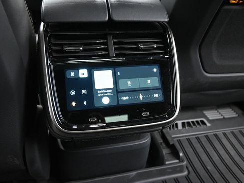 Used 2022 Rivian R1T Adventure AWD/4WD image 17