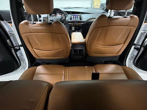Used 2019 Cadillac XT4 Premium Luxury FWD image 32