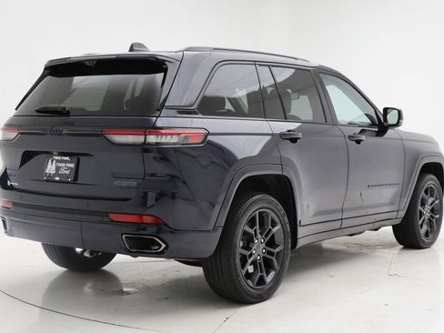 Used 2023 Jeep Grand Cherokee 30th Anniversary image 8