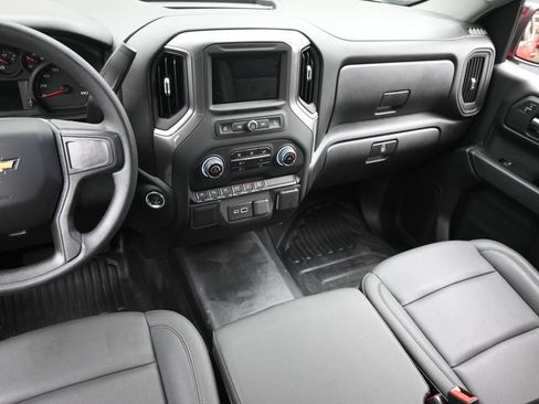 Used 2025 Chevrolet Silverado 1500 W/T w/ WT Safety Package AWD/4WD image 15